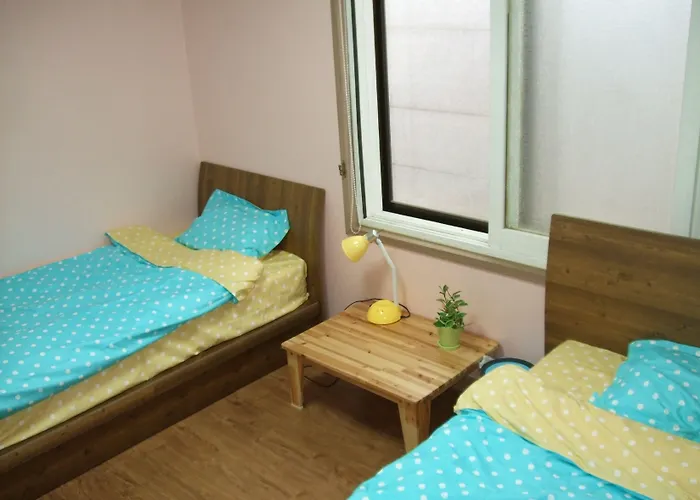 Hostel Birdsnest Hongdae Foreigner Only *