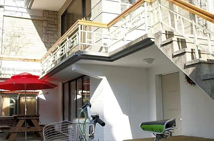 Birdsnest Hongdae Foreigner Only Hostel Seoel