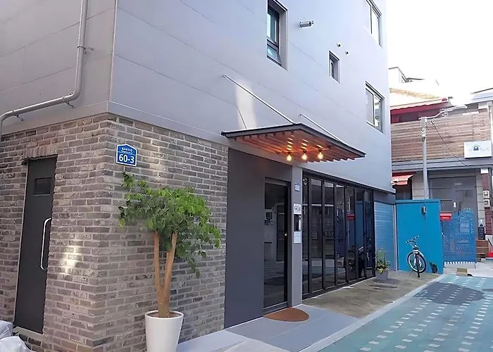 Hostal Birdsnest Hongdae Foreigner Only Seúl