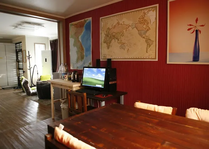 Hostel Birdsnest Hongdae Foreigner Only *