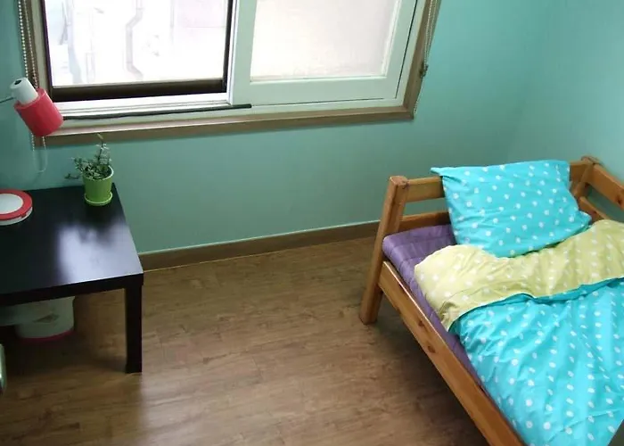 Hostel Birdsnest Hongdae Foreigner Only