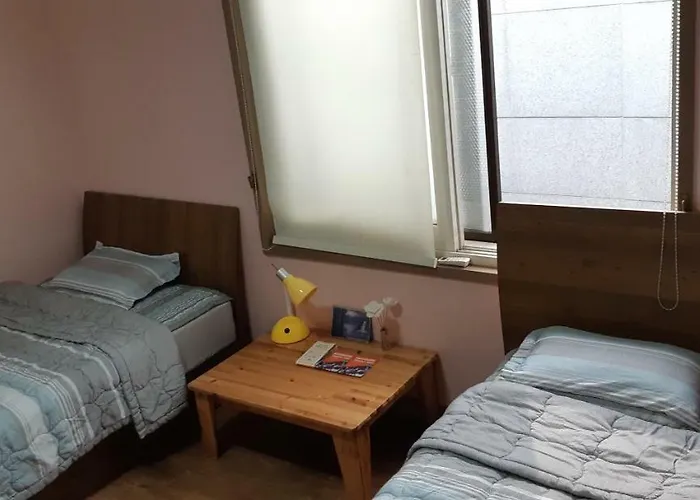 Birdsnest Hongdae Foreigner Only Hostal Seúl
